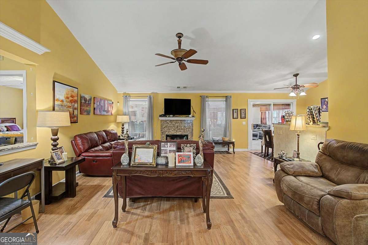 3 bedroom, 2 bathroom, 2,507 sq ft single family residence for sale at 291 Bridgestone Lane, Douglasville, GA 30134 — photo 6
