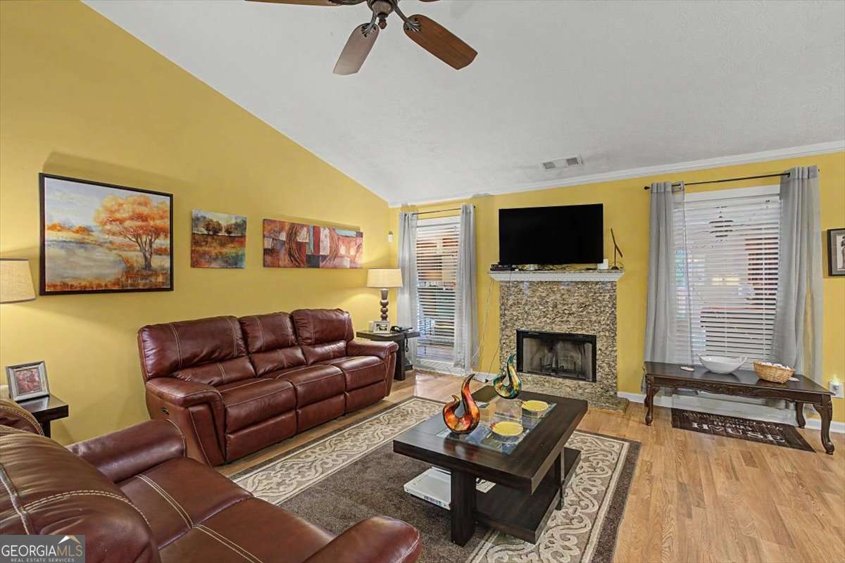 3 bedroom, 2 bathroom, 2,507 sq ft single family residence for sale at 291 Bridgestone Lane, Douglasville, GA 30134 — photo 7