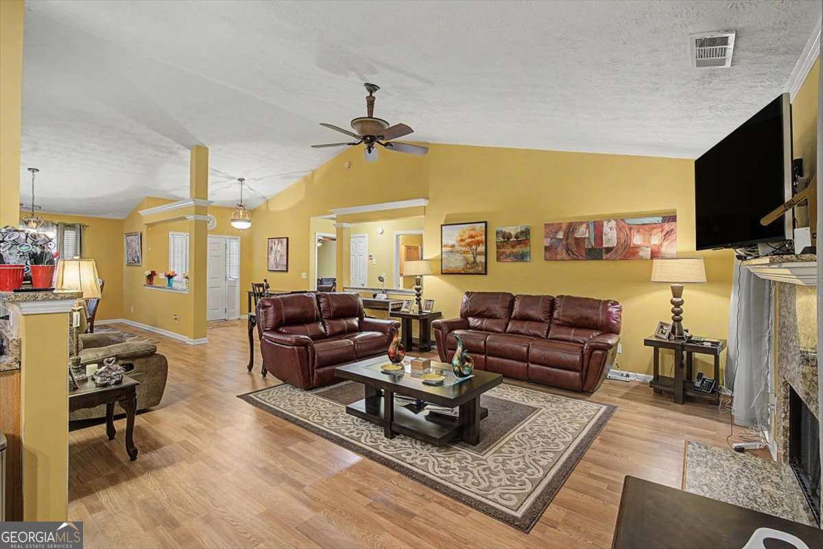 3 bedroom, 2 bathroom, 2,507 sq ft single family residence for sale at 291 Bridgestone Lane, Douglasville, GA 30134 — photo 10