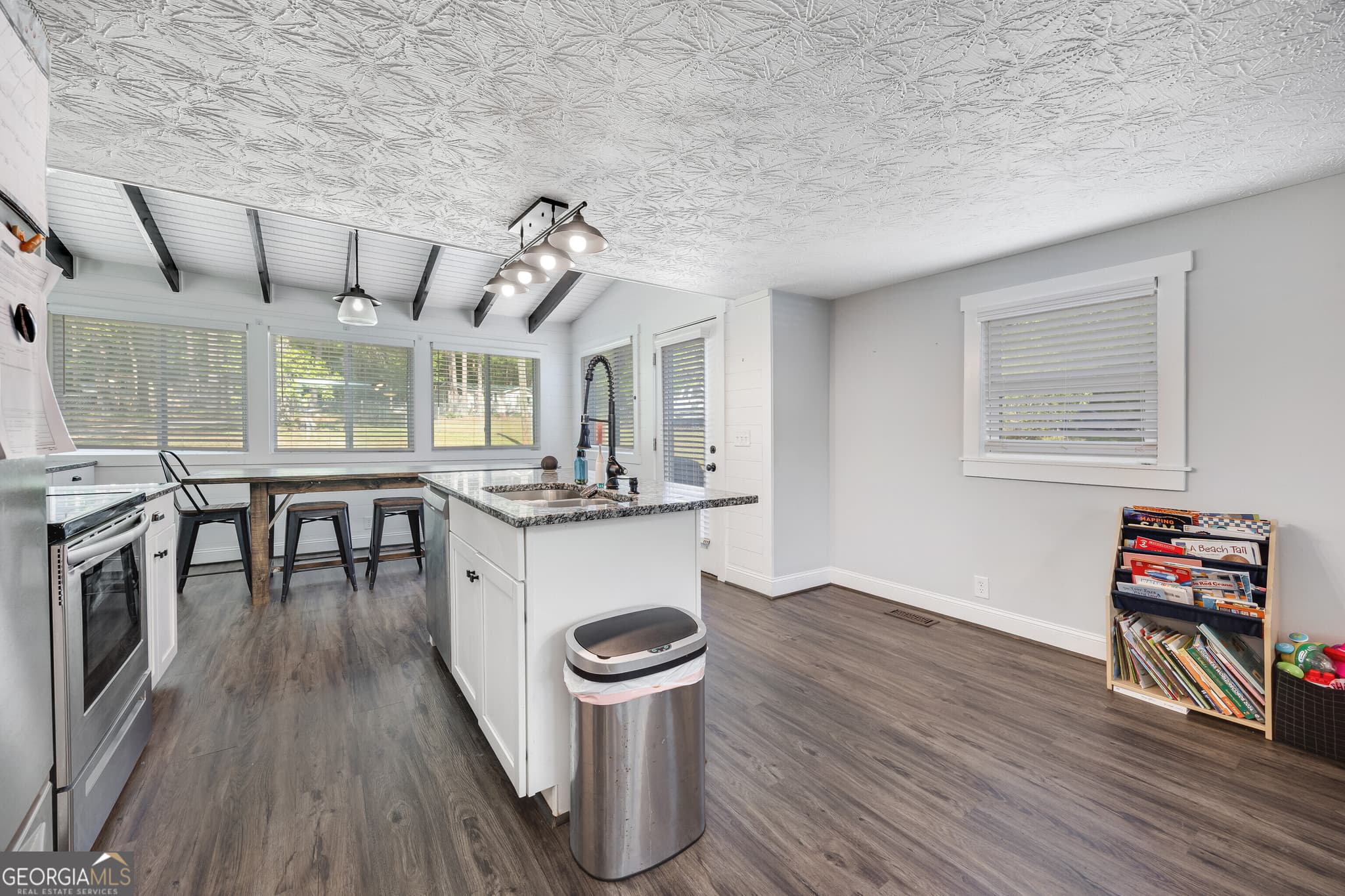 4 bedroom, 2 bathroom single family residence for sale at 51 Cedar Circle, West Point, GA 31833 — photo 6