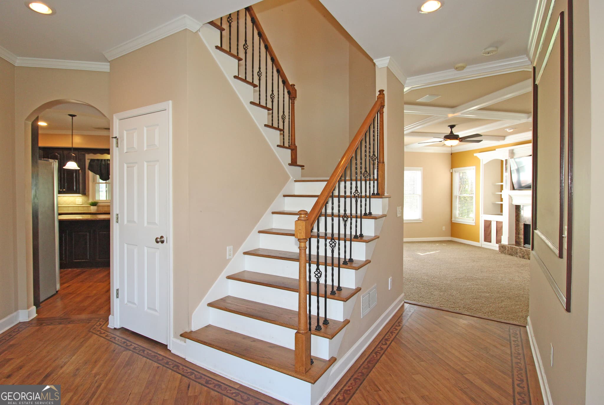 5 bedroom, 3.5 bathroom, 3,802 sq ft single family residence for sale at 20 Brownthrasher Run, Oxford, GA 30054 — photo 9