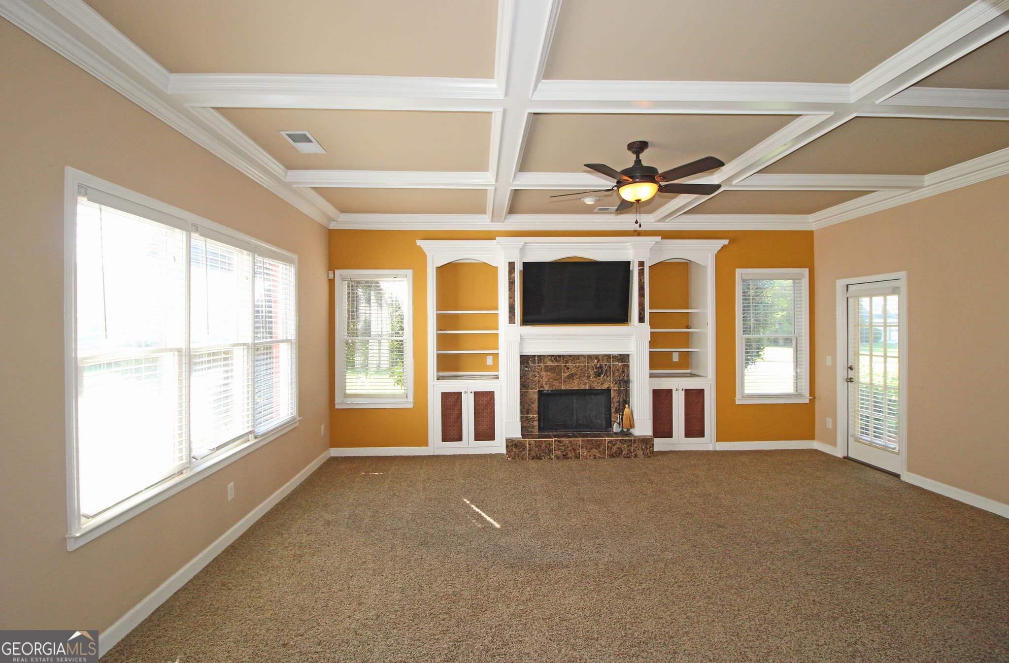 5 bedroom, 3.5 bathroom, 3,802 sq ft single family residence for sale at 20 Brownthrasher Run, Oxford, GA 30054 — photo 10