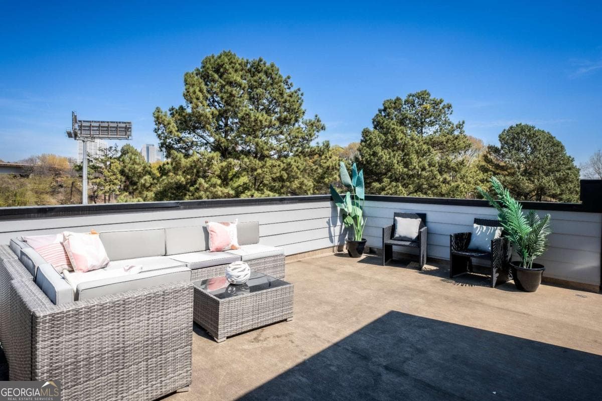4 bedroom, 2.5 bathroom, 1,850 sq ft townhouse for sale at 340 Eugenia Street 203, Atlanta, GA 30312 — photo 5