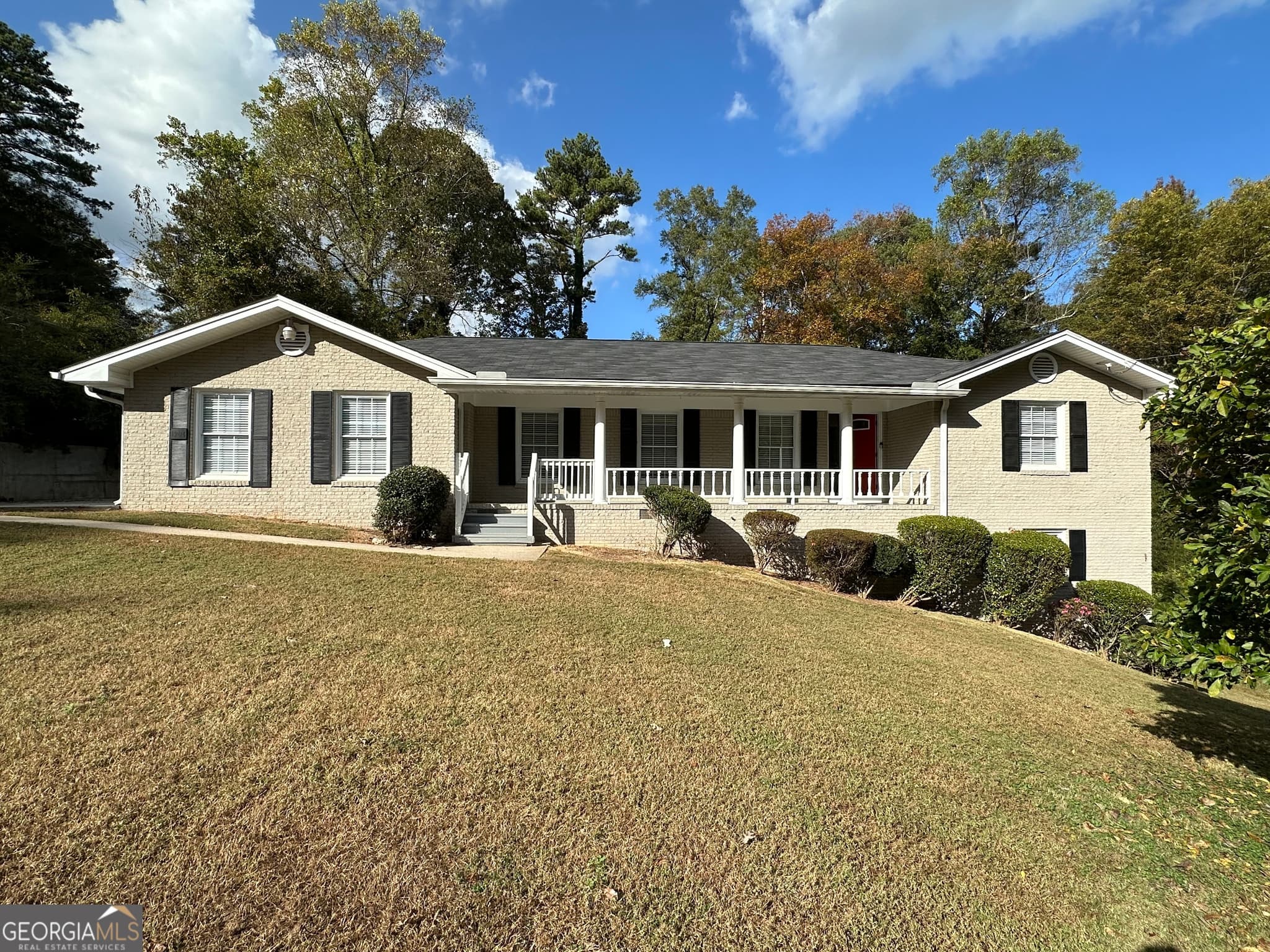 4 bedroom, 2 bathroom, 4,364 sq ft single family residence for sale at 1904 Caribaea Trail, Atlanta, GA 30316 — photo 2