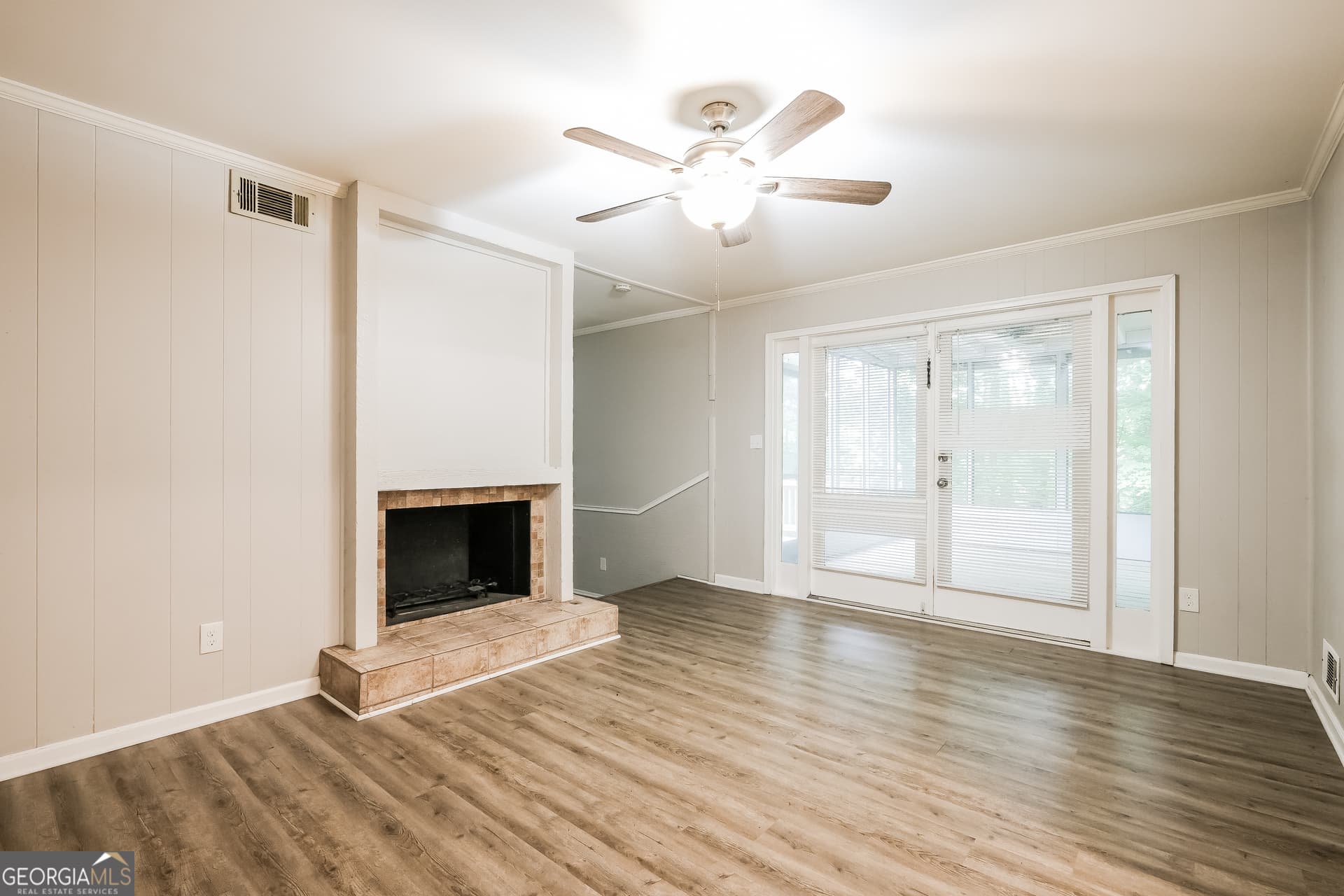 4 bedroom, 2.5 bathroom, 2,178 sq ft single family residence for sale at 1672 Briarbend Court, Stone Mountain, GA 30088 — photo 6