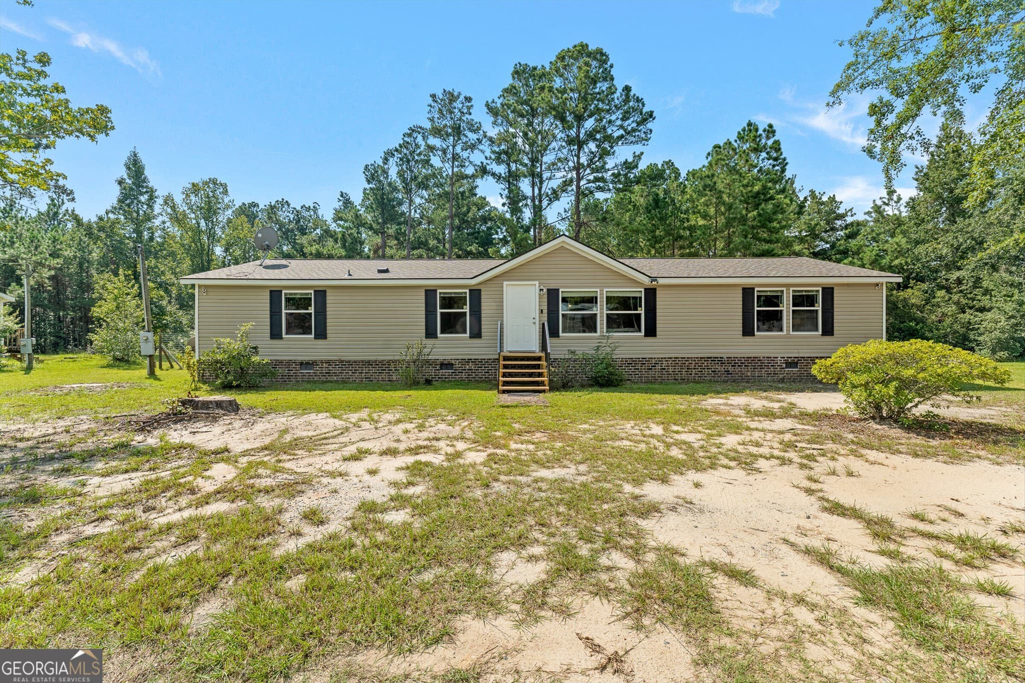 4 bedroom, 2 bathroom, 1,836 sq ft manufactured home,single family residence under contract at 180 Lucious Street, Pembroke, GA 31321