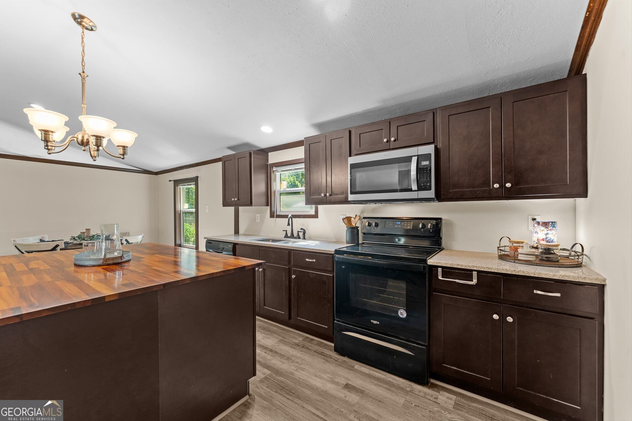 4 bedroom, 2 bathroom, 1,836 sq ft manufactured home,single family residence under contract at 180 Lucious Street, Pembroke, GA 31321 — photo 10