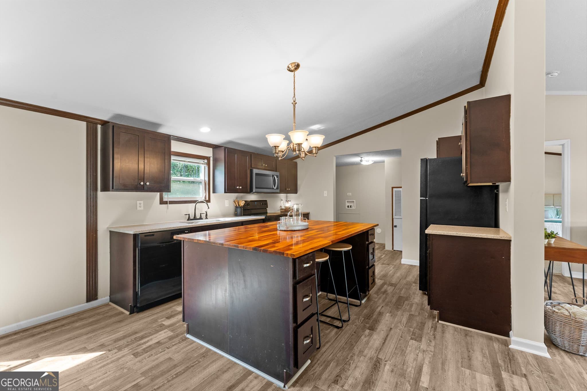 4 bedroom, 2 bathroom, 1,836 sq ft manufactured home,single family residence under contract at 180 Lucious Street, Pembroke, GA 31321 — photo 8