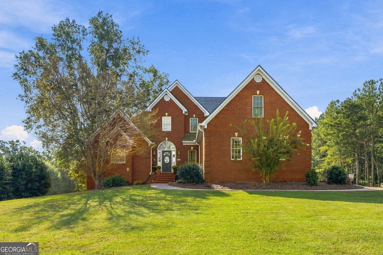 5 bedroom, 3.5 bathroom, 4,621 sq ft single family residence for sale at 344 Swint Road, Griffin, GA 30224 — photo 1 of 57