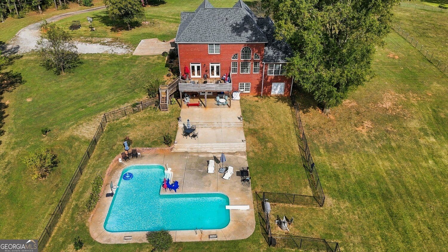 5 bedroom, 3.5 bathroom, 4,621 sq ft single family residence for sale at 344 Swint Road, Griffin, GA 30224 — photo 9