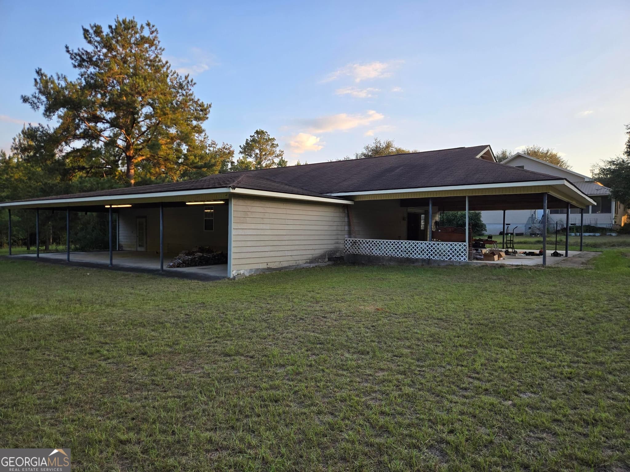 3 bedroom, 2.5 bathroom, 3,048 sq ft single family residence under contract at 1277 Bob Hammond Road, Dublin, GA 31021 — photo 5