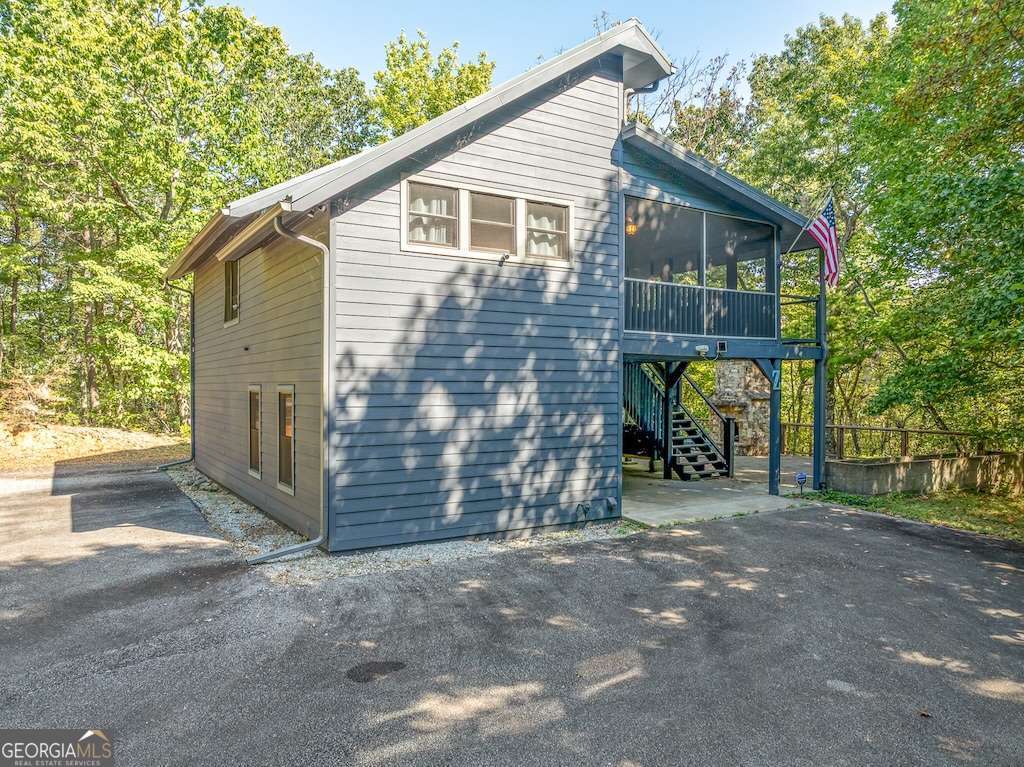 2 bedroom, 2 bathroom, 1,280 sq ft cabin,single family residence for sale at 214 Dickerson Drive, Ellijay, GA 30536 — photo 3