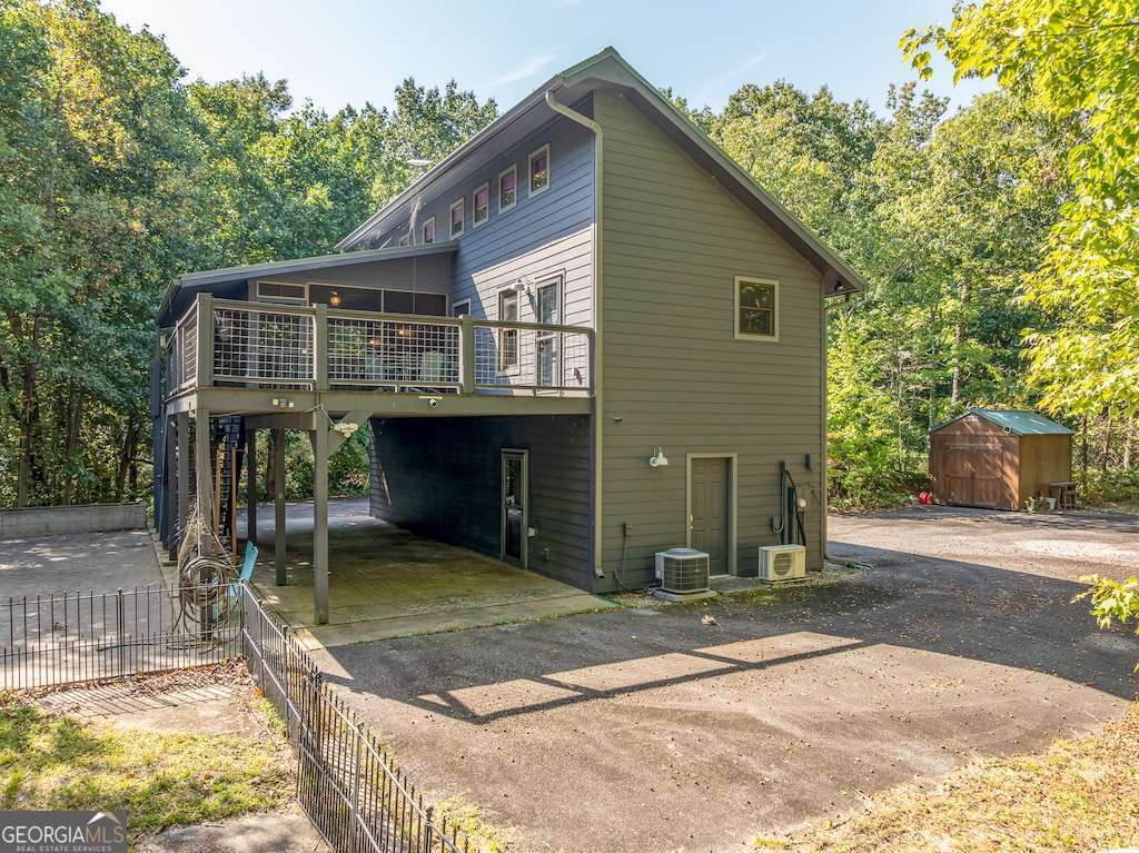 2 bedroom, 2 bathroom, 1,280 sq ft cabin,single family residence for sale at 214 Dickerson Drive, Ellijay, GA 30536 — photo 5