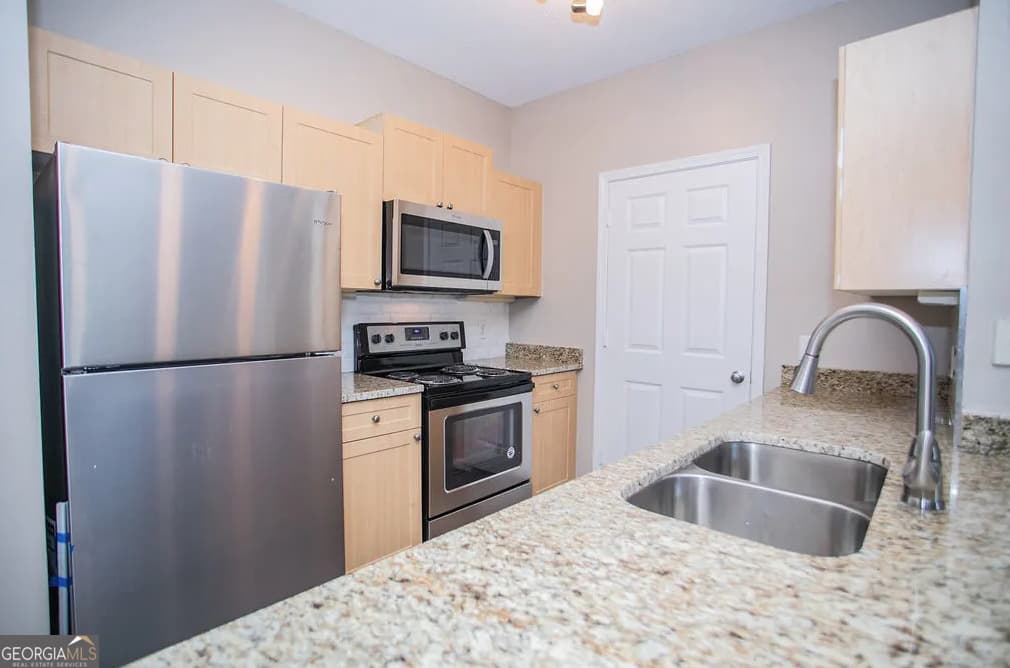 2 bedroom, 2 bathroom, 1,206 sq ft apartment for rent at 26000 Mill Creek Avenue 26314, Alpharetta, GA 30022 for $2,150 a month — photo 1 of 36
