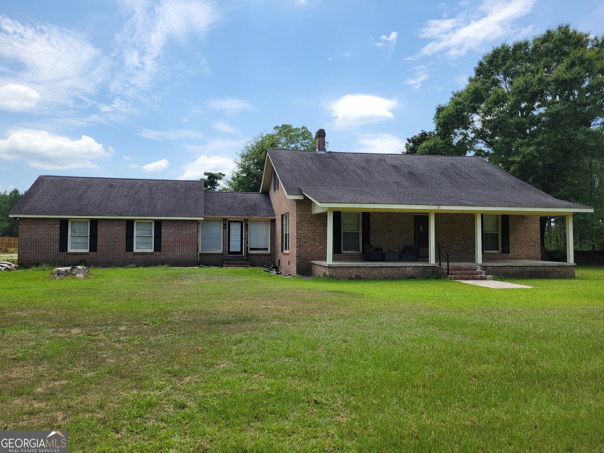 3 bedroom, 2 bathroom, 2,362 sq ft single family residence for sale at 2151 Hwy 19, Dublin, GA 31021 — photo 2