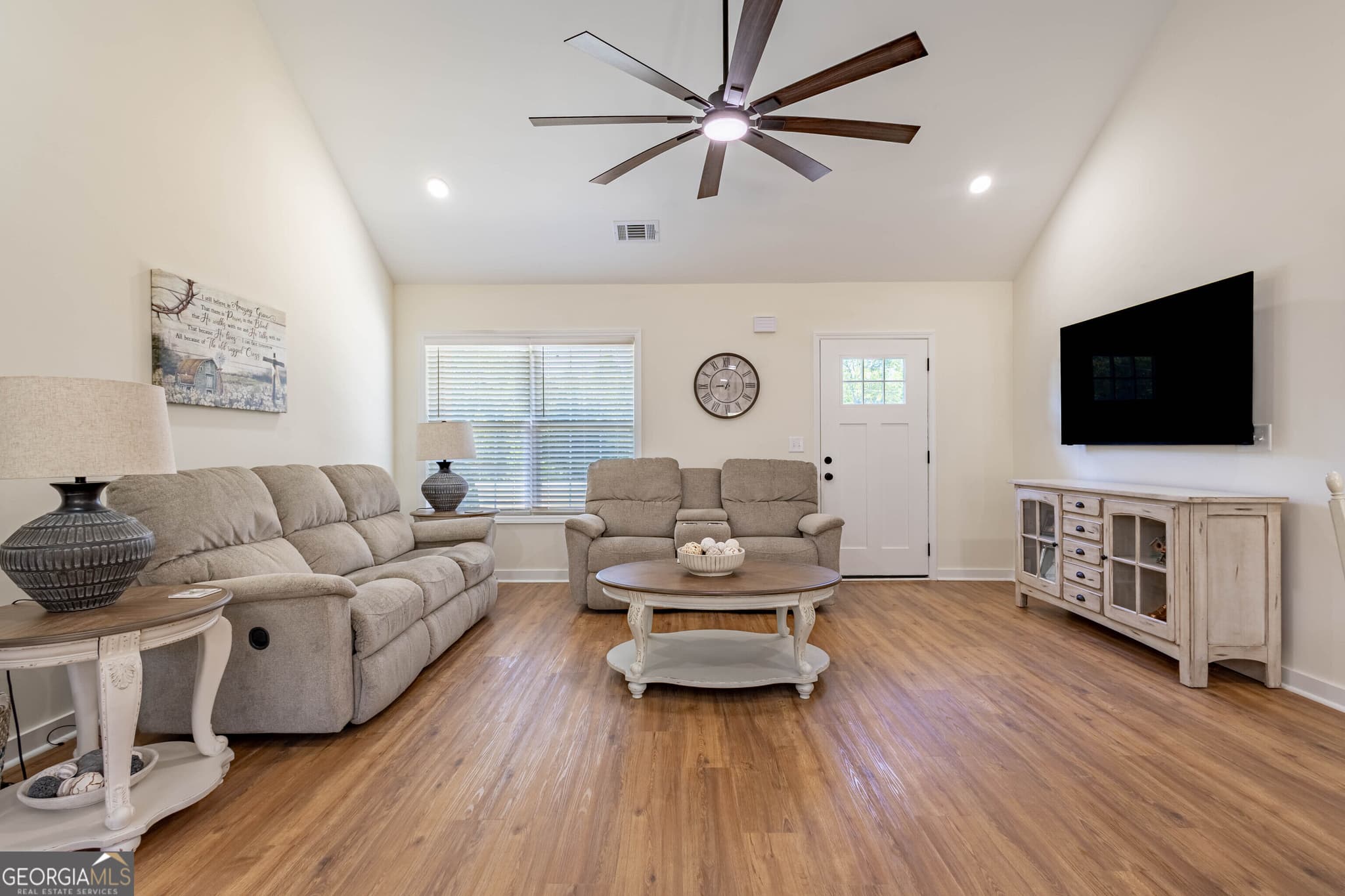 3 bedroom, 2 bathroom, 1,354 sq ft single family residence for sale at 234 County Road 13, Heflin, AL 36264 — photo 2