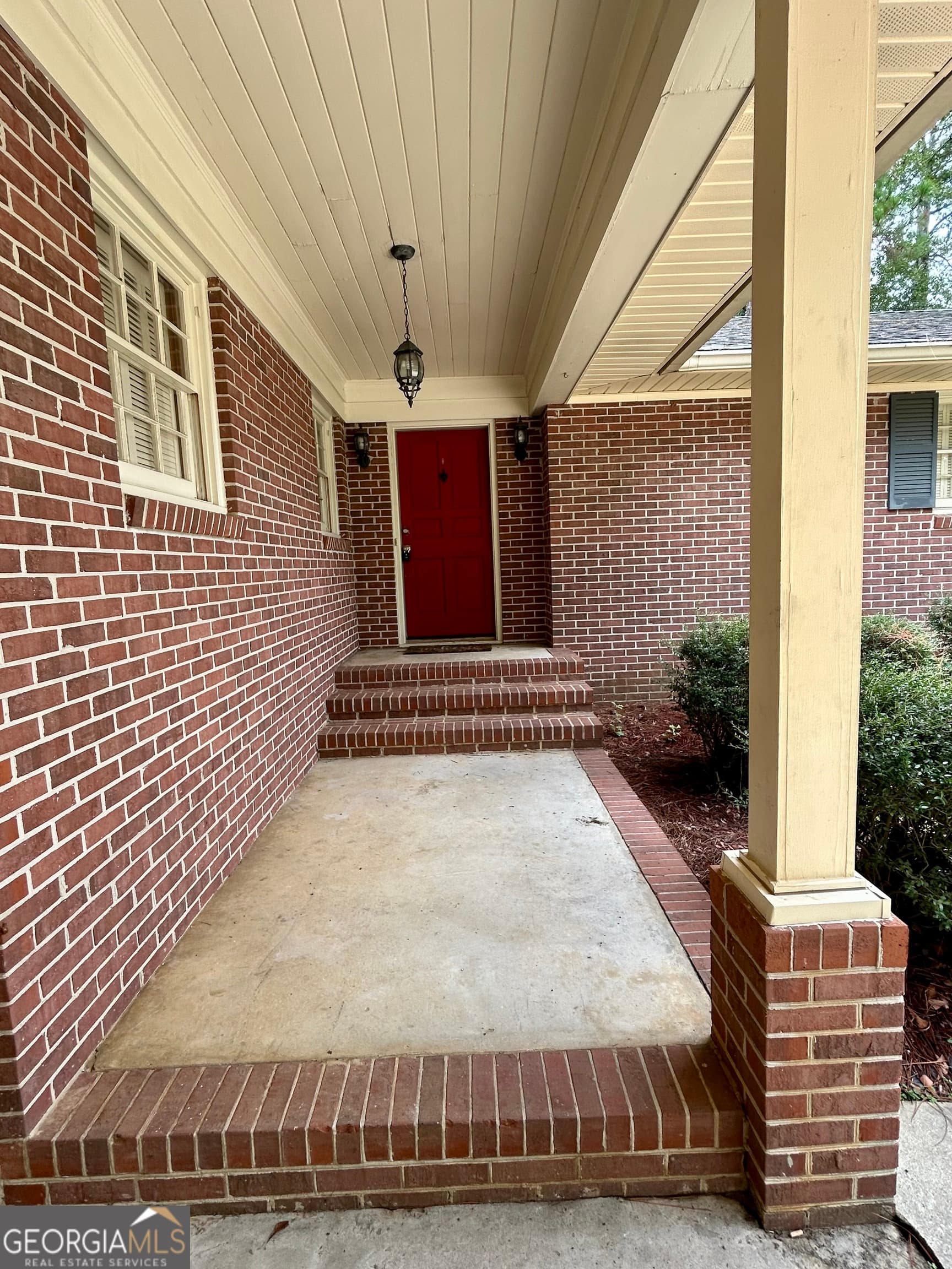 3 bedroom, 2.5 bathroom, 1,962 sq ft single family residence for sale at 1001 Stewart Avenue, Cordele, GA 31015 — photo 3