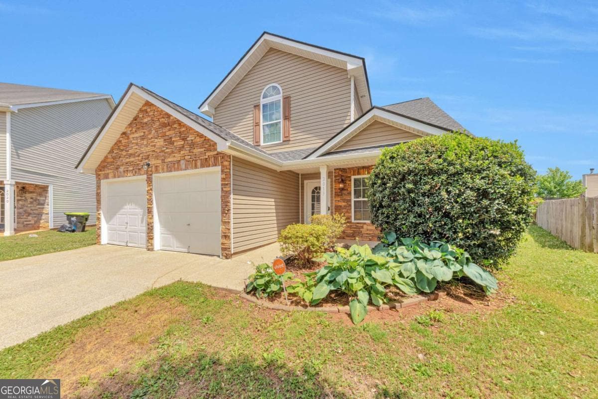 3 bedroom, 2.5 bathroom, 1,992 sq ft single family residence sold at 2013 Rolling Meadows Road, Villa Rica, GA 30180