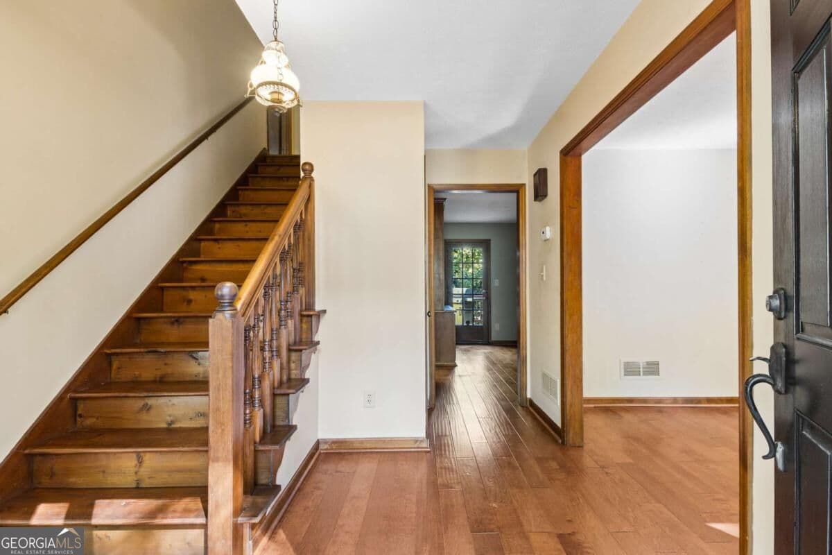 4 bedroom, 2.5 bathroom, 2,034 sq ft single family residence for sale at 225 Tallow Box Drive, Roswell, GA 30076 — photo 10