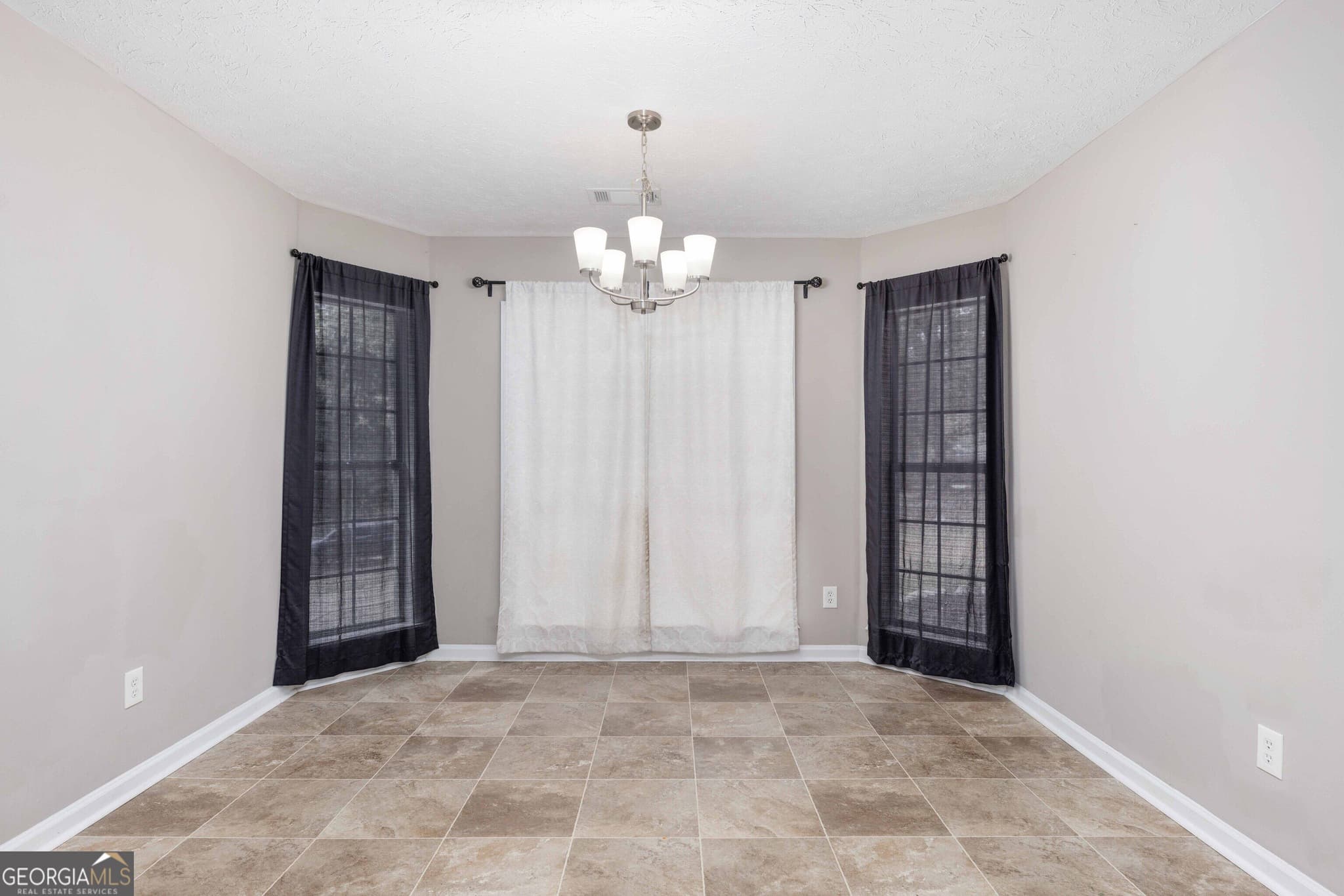 3 bedroom, 2 bathroom, 2,027 sq ft single family residence for sale at 1907 12TH Place, Phenix City, AL 36869 — photo 8
