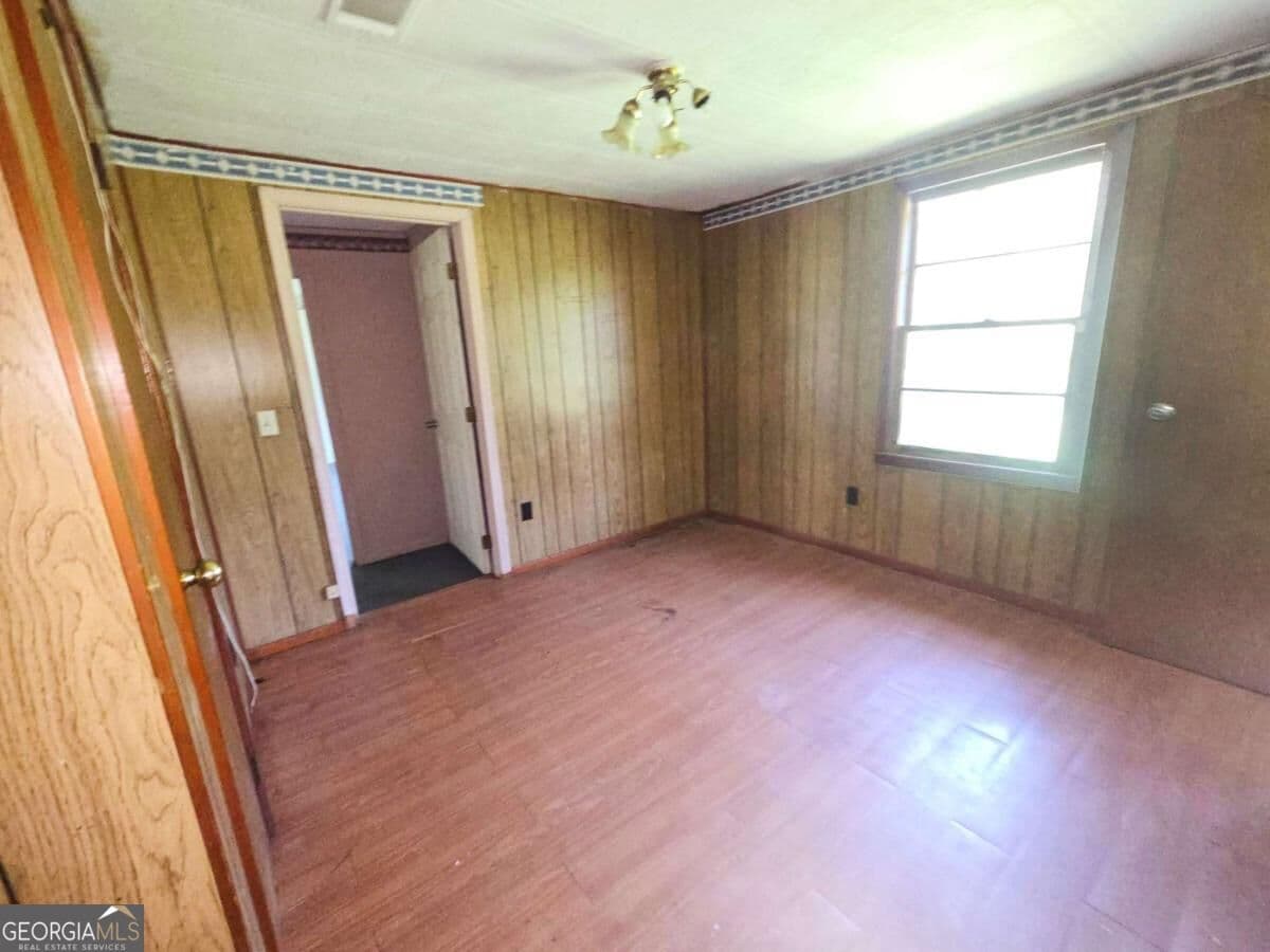 5 bedroom, 2 bathroom, 2,261 sq ft single family residence for sale at 3038 Armor Road, Patterson, GA 31557 — photo 8