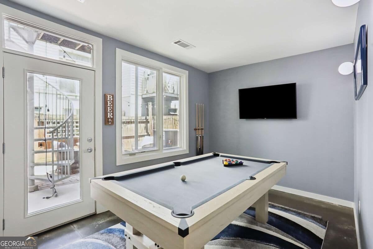 3 bedroom, 2.5 bathroom, 1,806 sq ft loft,townhouse for sale at 1357 Stirling Circle, Atlanta, GA 30318 — photo 9