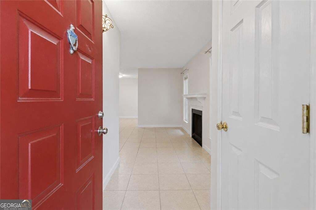 2 bedroom, 2 bathroom, 1,182 sq ft condominium for sale at 3985 Woodridge Way 3985 BUILDING 11, Tucker, GA 30084 — photo 3