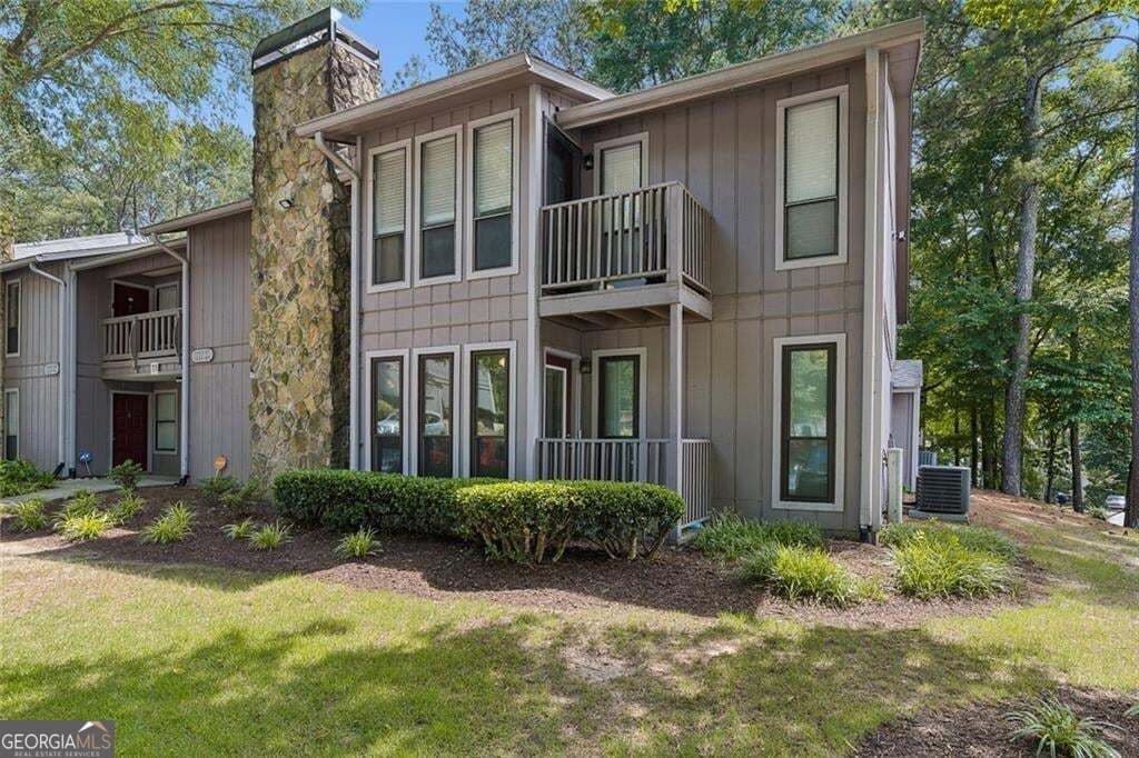 2 bedroom, 2 bathroom, 1,182 sq ft condominium for sale at 3985 Woodridge Way 3985 BUILDING 11, Tucker, GA 30084 — photo 4