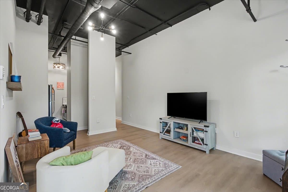 1 bedroom, 1 bathroom, 697 sq ft condominium for sale at 120 Ralph McGill Boulevard 102, Atlanta, GA 30308 — photo 9