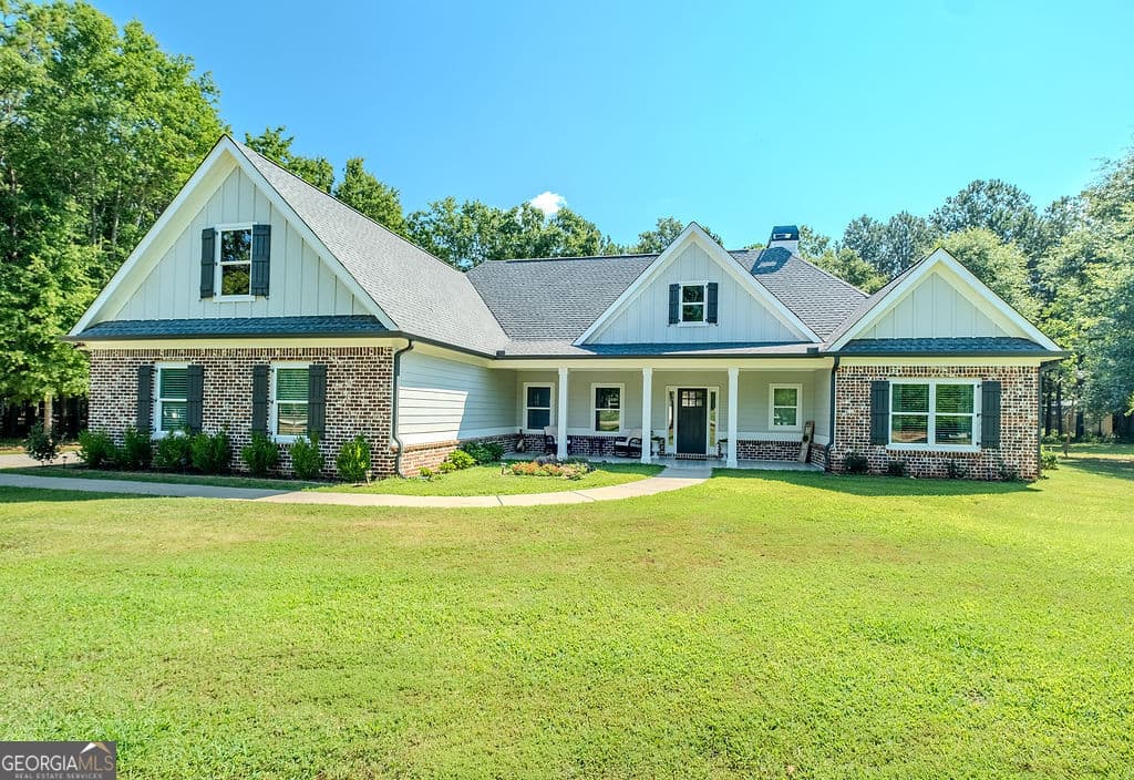 3 bedroom, 2 bathroom, 2,112 sq ft single family residence for sale at 2736 Jones Holly Road, Good Hope, GA 30641 — photo 2