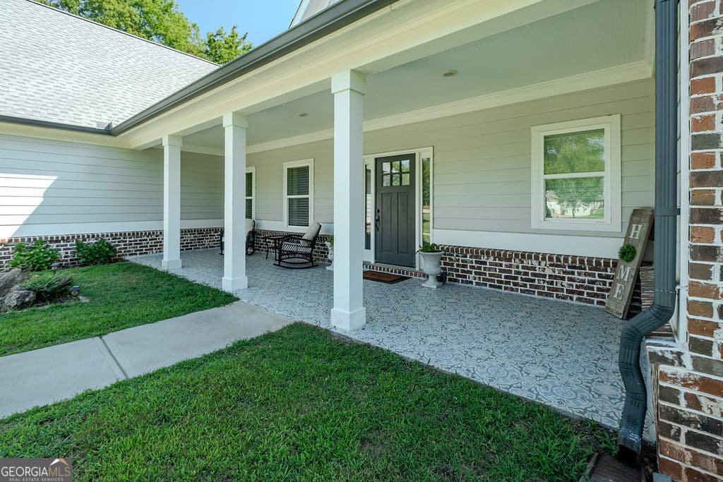 3 bedroom, 2 bathroom, 2,112 sq ft single family residence for sale at 2736 Jones Holly Road, Good Hope, GA 30641 — photo 3