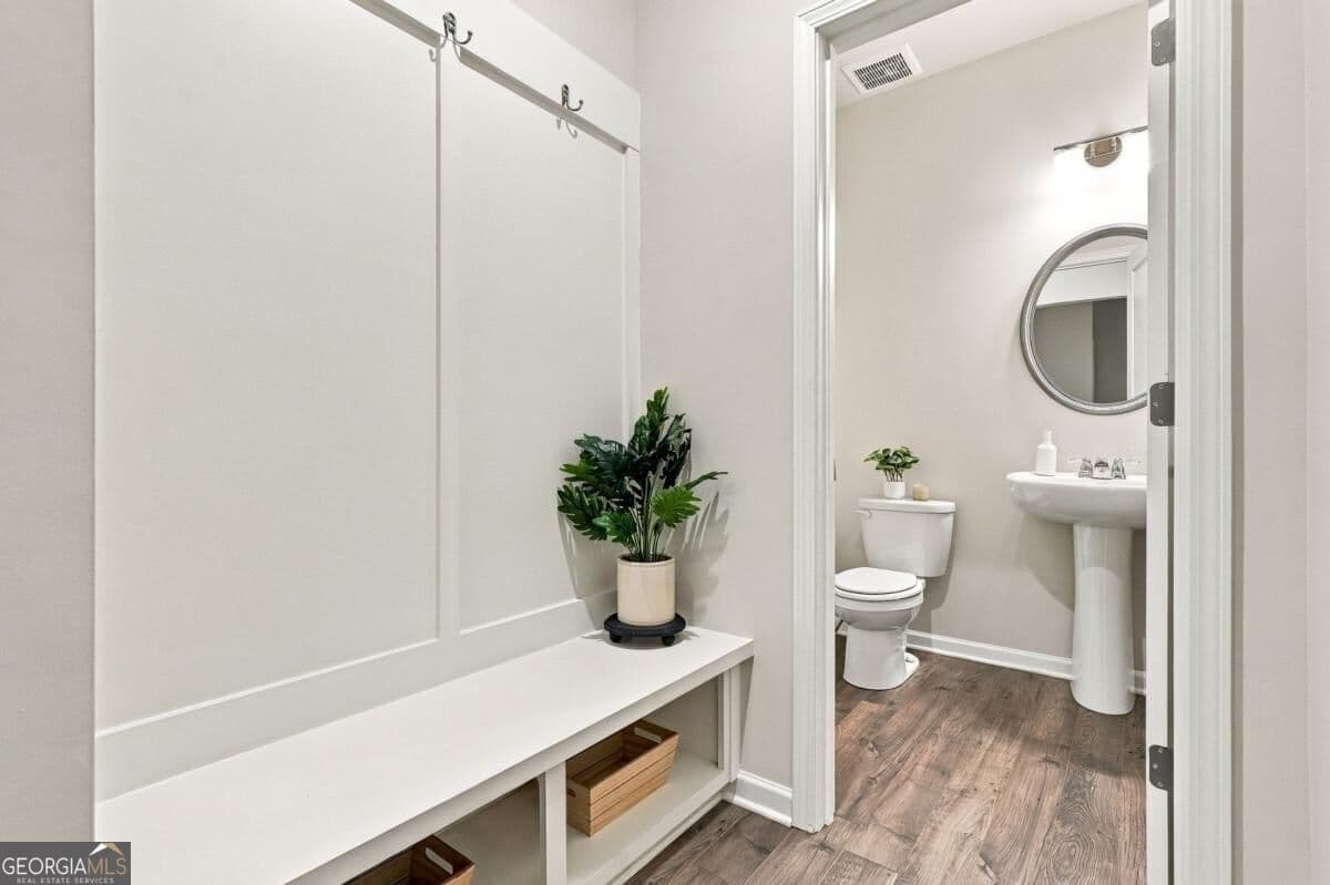 3 bedroom, 2.5 bathroom, 2,036 sq ft townhouse for rent at 1829 Parkades Path, Marietta, GA 30008 for $2,500 a month — photo 3