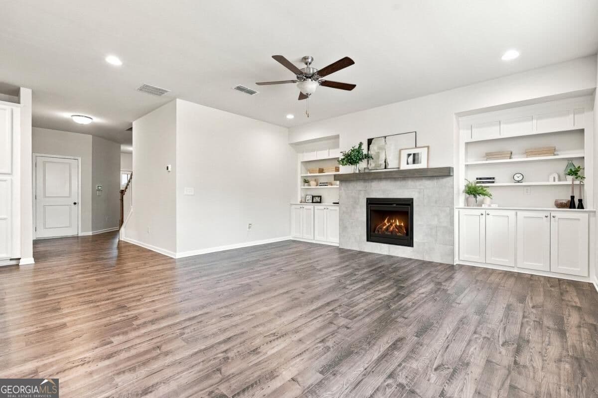 3 bedroom, 2.5 bathroom, 2,036 sq ft townhouse for rent at 1829 Parkades Path, Marietta, GA 30008 for $2,500 a month — photo 5