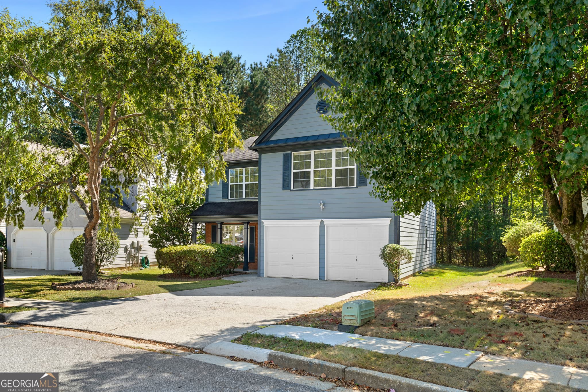 3 bedroom, 2.5 bathroom, 1,889 sq ft single family residence for sale at 3412 Davenport Park Lane, Duluth, GA 30096 — photo 2