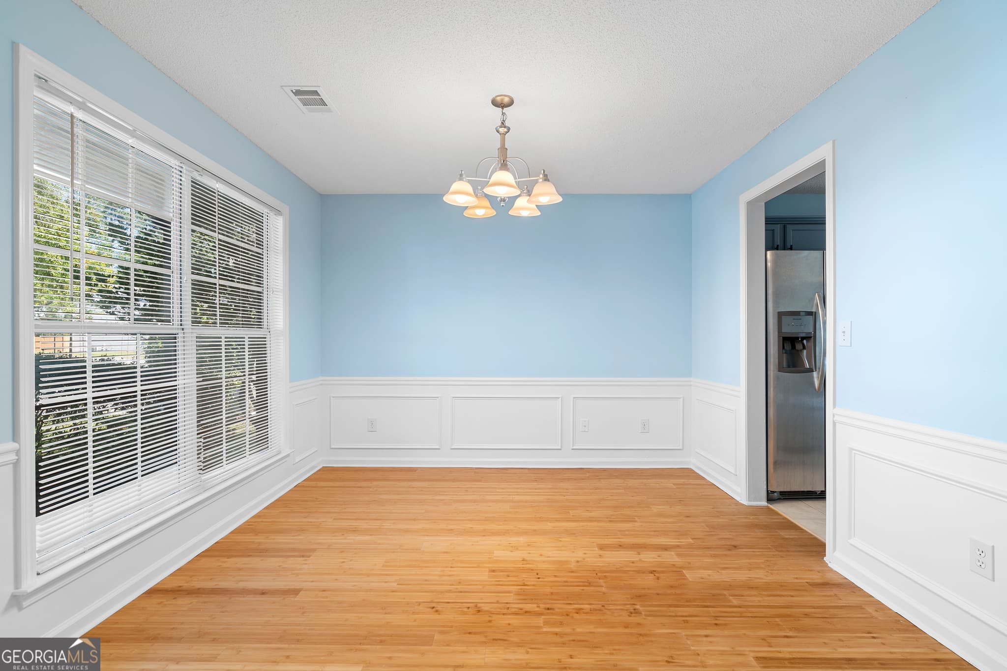 3 bedroom, 2.5 bathroom, 1,889 sq ft single family residence for sale at 3412 Davenport Park Lane, Duluth, GA 30096 — photo 7