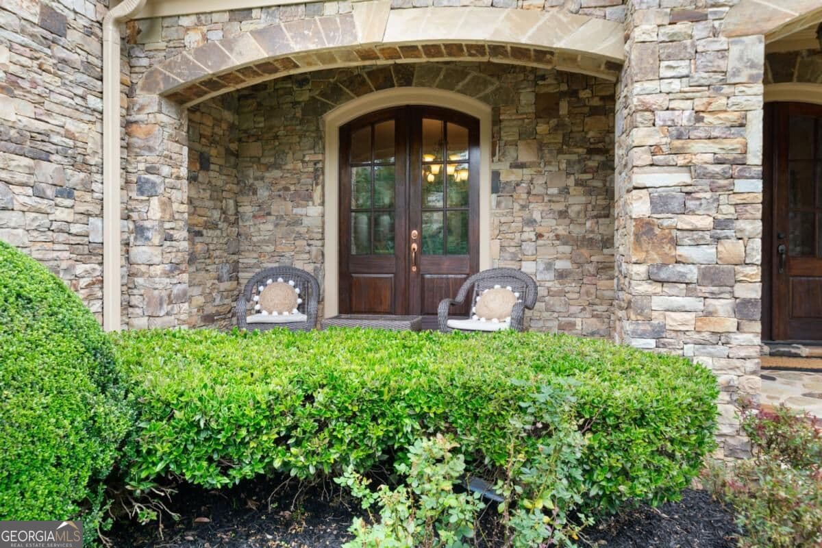 5 bedroom, 5.5 bathroom, 5,828 sq ft single family residence for sale at 1750 Cone Flower Way, Suwanee, GA 30024 — photo 2