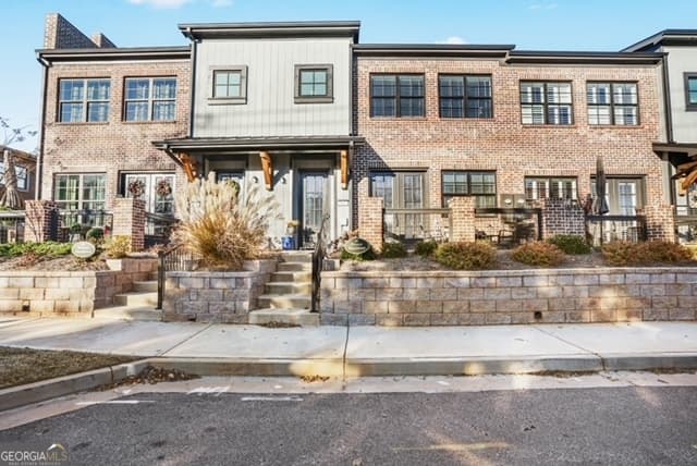 3 bedroom, 2.5 bathroom, 2,050 sq ft condominium for rent at 905 Willingham Drive 23, Hapeville, GA 30354 for $2,850 a month — photo 1 of 28