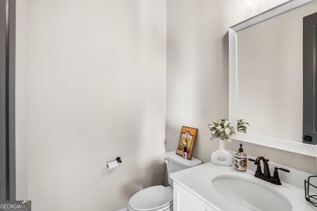 3 bedroom, 2.5 bathroom, 2,050 sq ft condominium for rent at 905 Willingham Drive 23, Hapeville, GA 30354 for $2,850 a month — photo 5