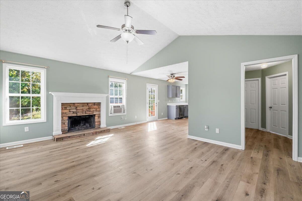 3 bedroom, 2 bathroom, 1,250 sq ft single family residence for sale at 188 Tricias Way, Temple, GA 30179 — photo 7