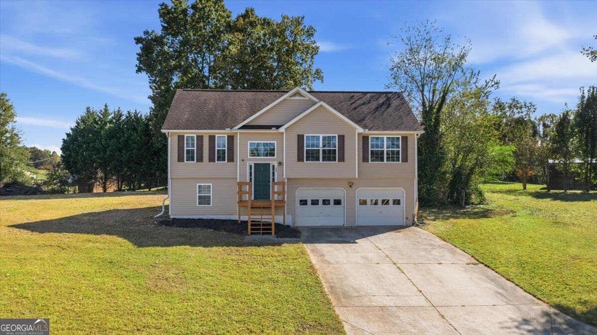 3 bedroom, 2 bathroom, 1,250 sq ft single family residence for sale at 188 Tricias Way, Temple, GA 30179 — photo 1 of 40
