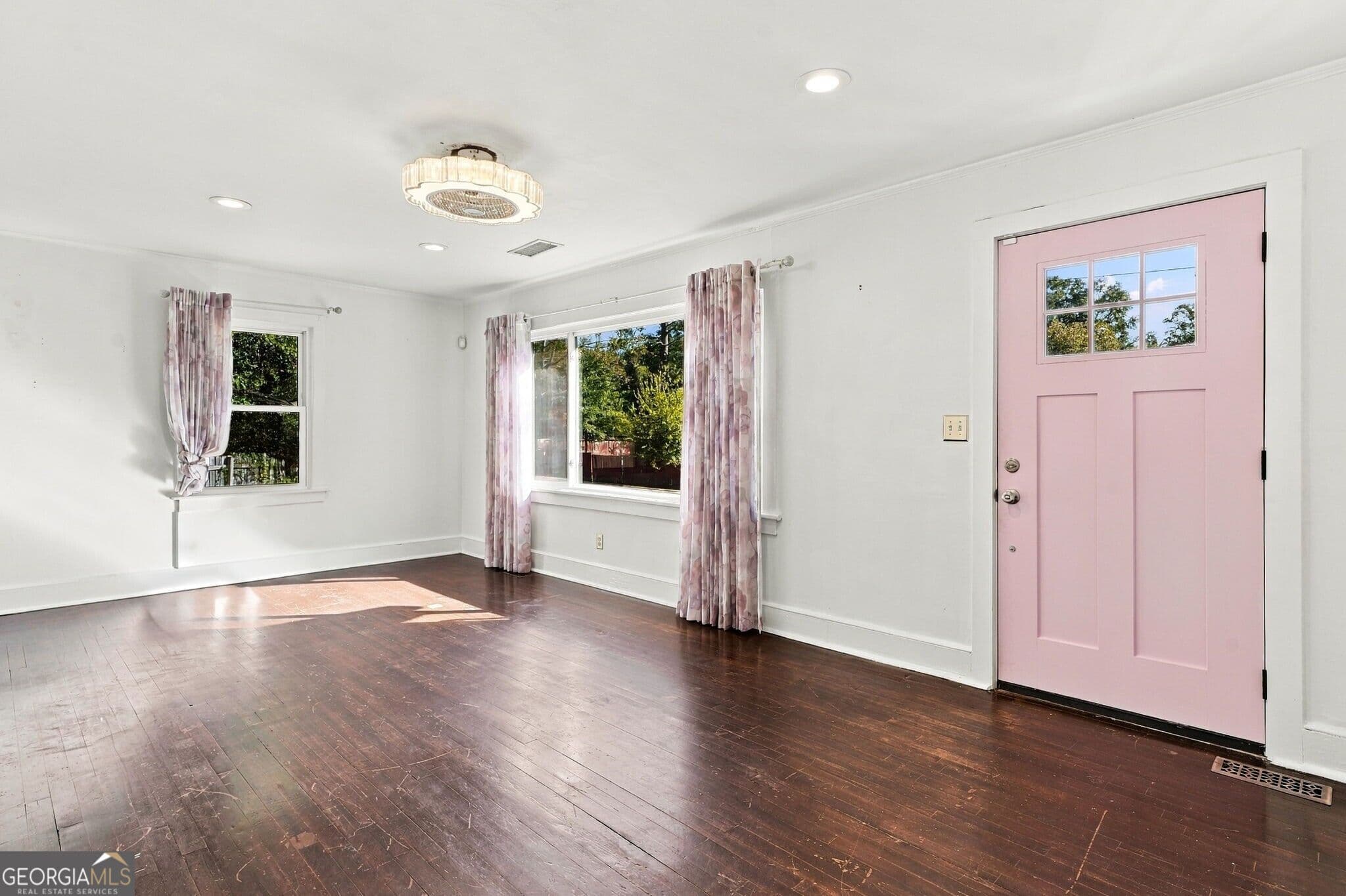 3 bedroom, 1 bathroom, 1,075 sq ft single family residence for sale at 185 Howard Street, Marietta, GA 30060 — photo 5