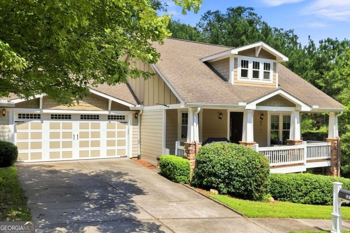 4 bedroom, 3 bathroom, 2,676 sq ft single family residence for sale at 128 Summit View Drive, Ellijay, GA 30540 — photo 2