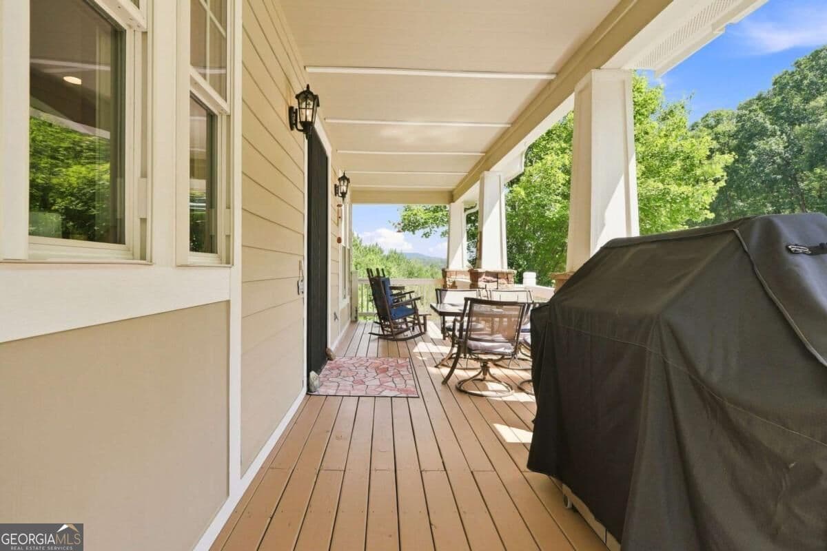 4 bedroom, 3 bathroom, 2,676 sq ft single family residence for sale at 128 Summit View Drive, Ellijay, GA 30540 — photo 4