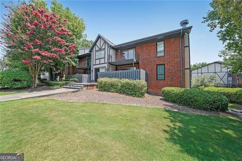 1 bedroom, 1.5 bathroom condominium for rent at 6851 Roswell Road O3, Atlanta, GA 30328 for $1,650 a month — photo 8