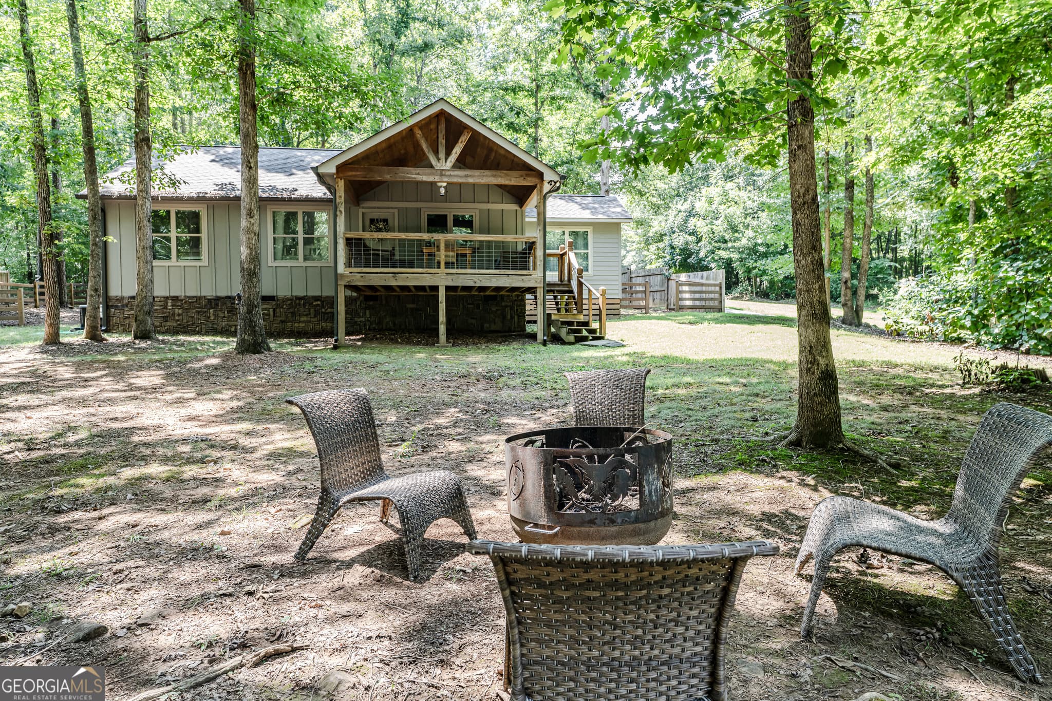 4 bedroom, 2 bathroom, 1,290 sq ft single family residence for sale at 1437 Ben Mosley Circle, Summerville, GA 30747 — photo 2
