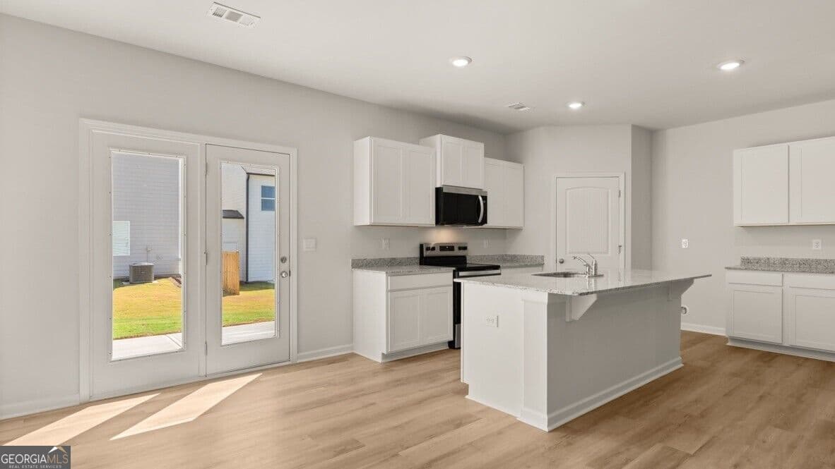 3 bedroom, 2.5 bathroom townhouse for sale at 75 Pepperbush Way, Jasper, GA 30143 — photo 6