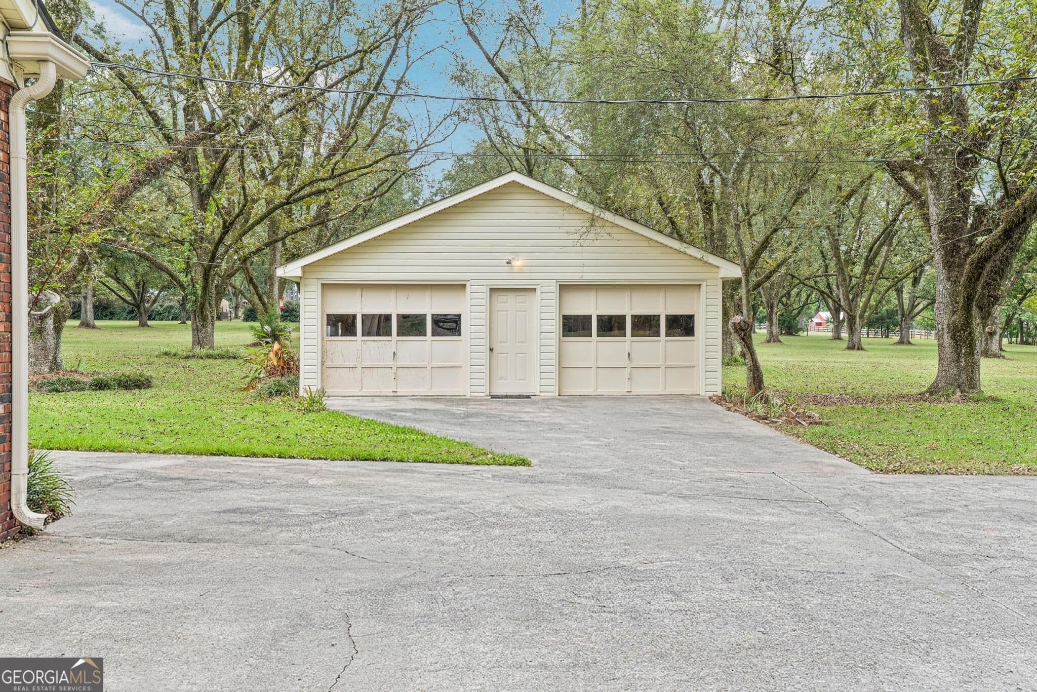 3 bedroom, 3 bathroom, 2,822 sq ft single family residence for sale at 4763 Highway 41, Macon, GA 31220 — photo 7