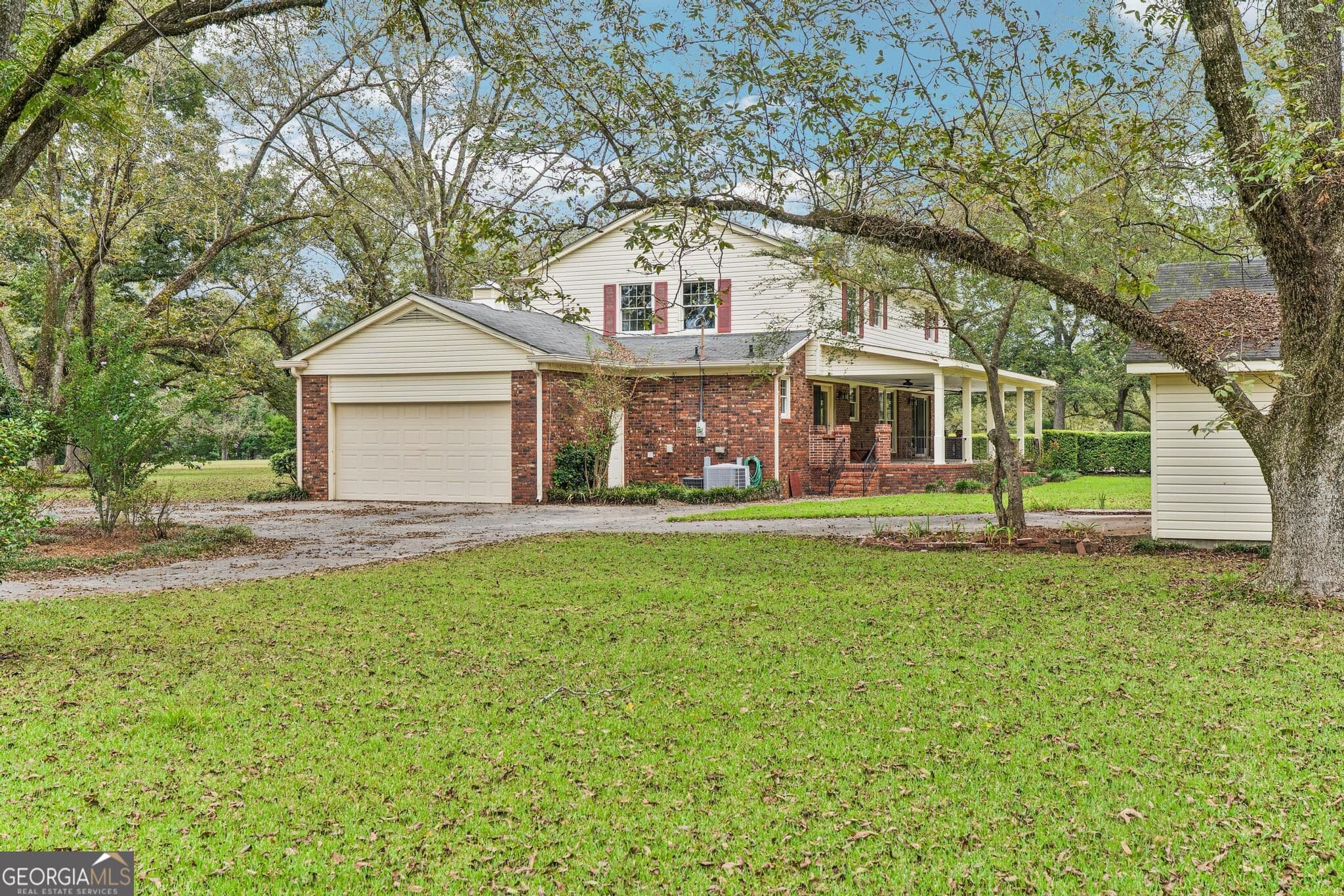 3 bedroom, 3 bathroom, 2,822 sq ft single family residence for sale at 4763 Highway 41, Macon, GA 31220 — photo 5