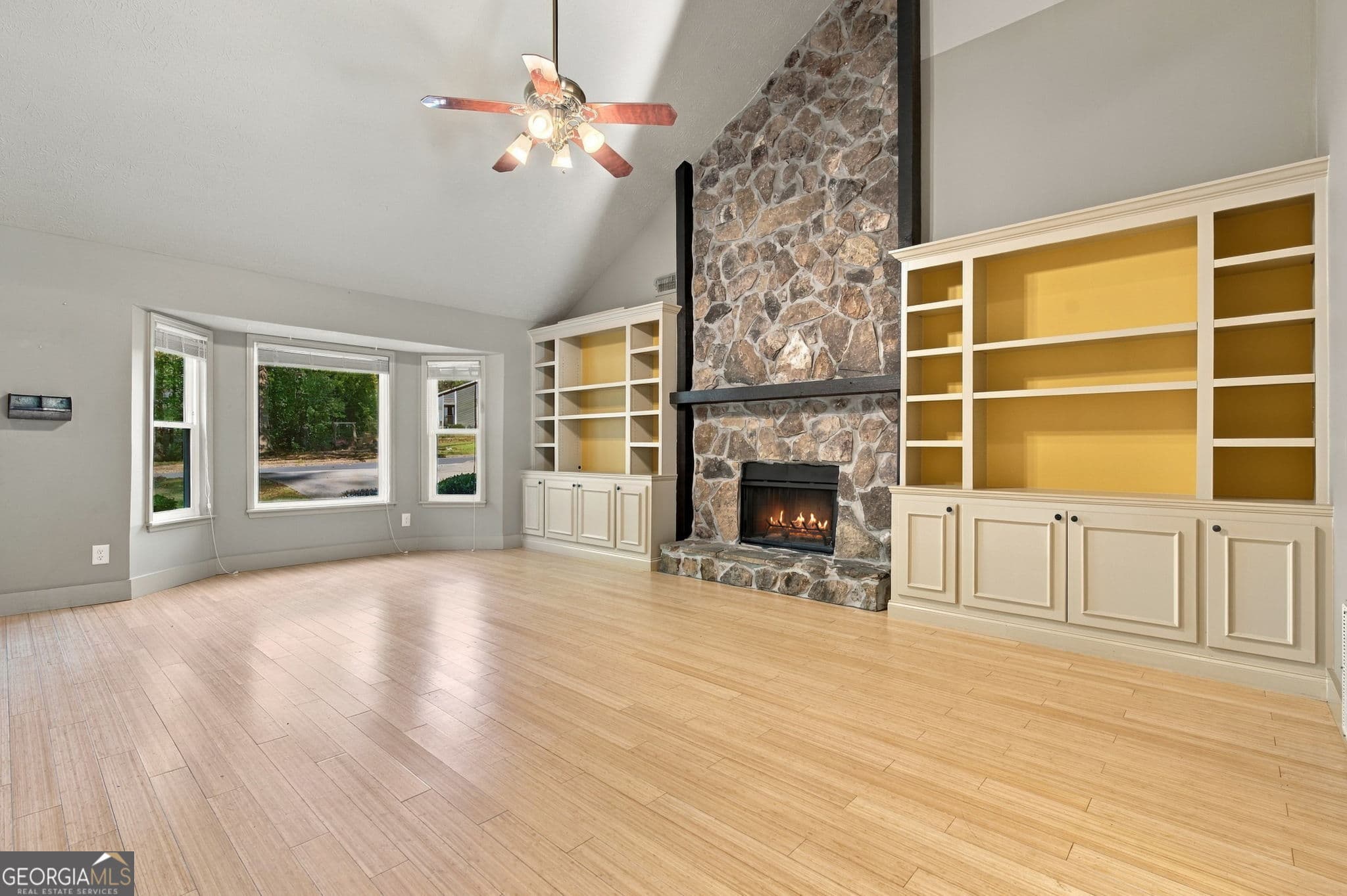 3 bedroom, 2 bathroom, 2,243 sq ft single family residence for sale at 10995 Indian Village Drive, Johns Creek, GA 30022 — photo 5