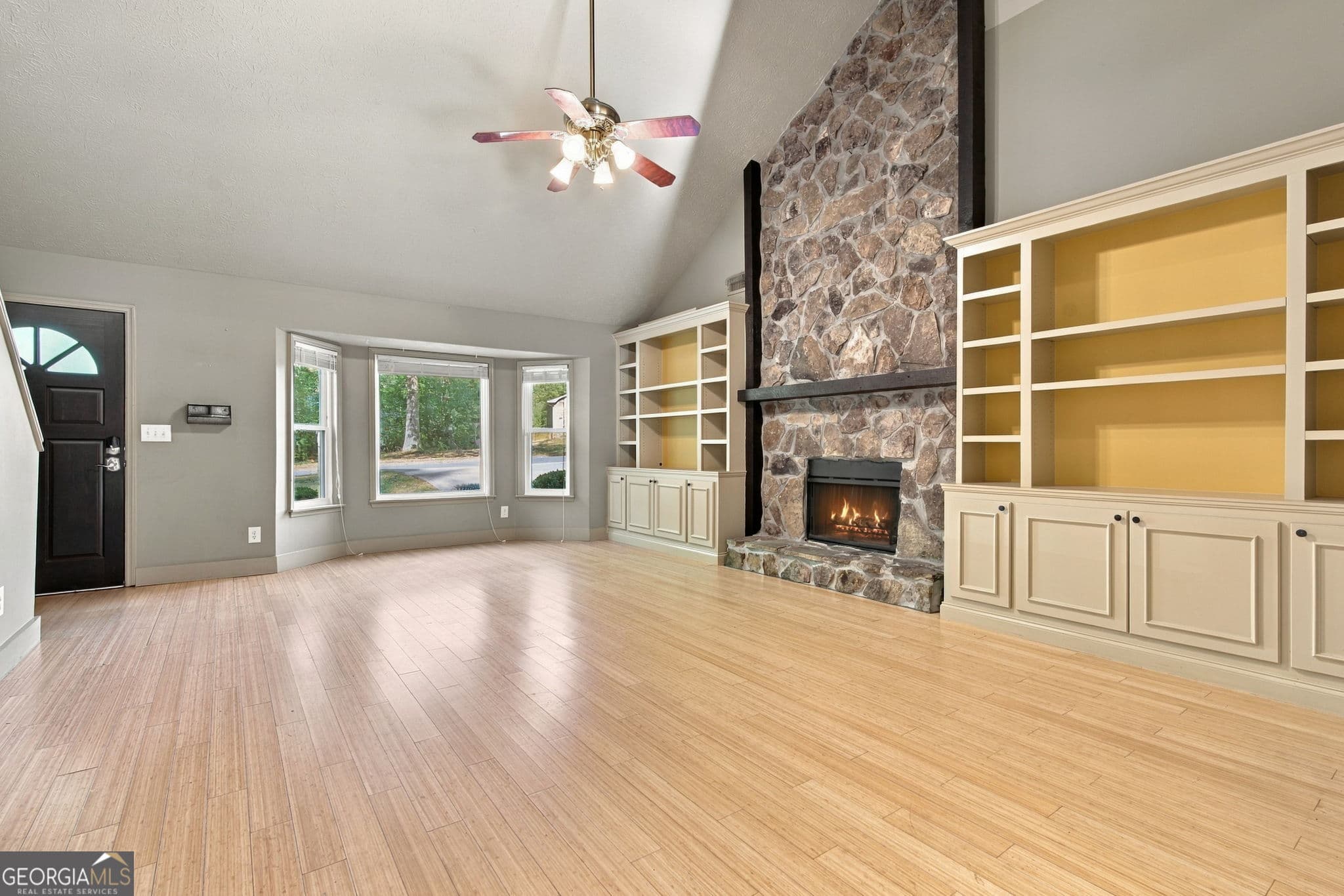 3 bedroom, 2 bathroom, 2,243 sq ft single family residence for sale at 10995 Indian Village Drive, Johns Creek, GA 30022 — photo 8